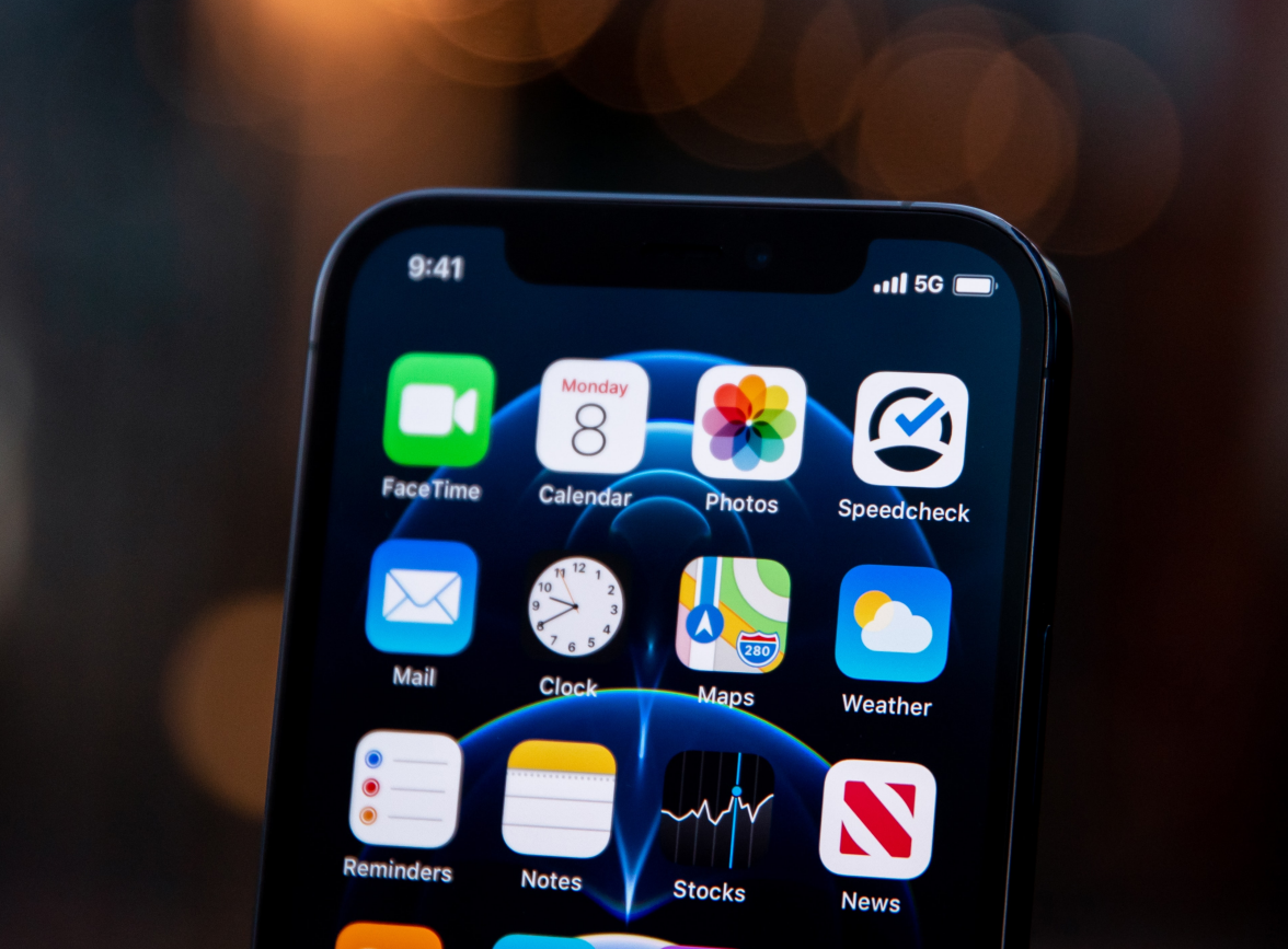 梨林镇苹果手机维修分享为什么 iPhone 12 在冬季会自动关机 