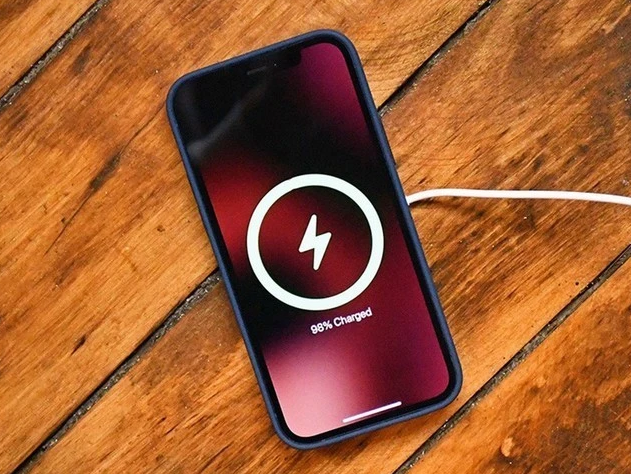 梨林镇苹果手机维修分享iPhone 12可以随便充电吗 